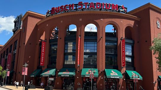 Final: Cardinals 4, Pirates 3 taken in St. Louis (Live coverage)